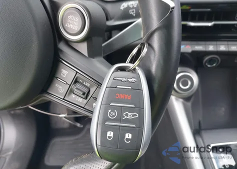 2024 Alfa Romeo Tonale Ti Eawd из США, поврежденный, VIN ZASPATCW2R3038911